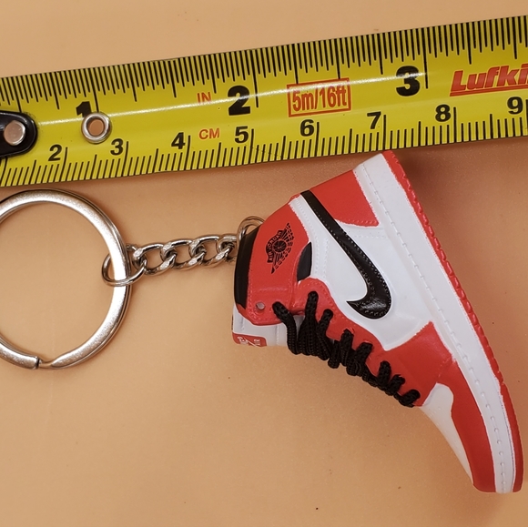 Air Jordan (Pair) 2 Keychain Mini 3D Super Realistic, in a hard Plastic Box (C25 - Picture 14 of 15